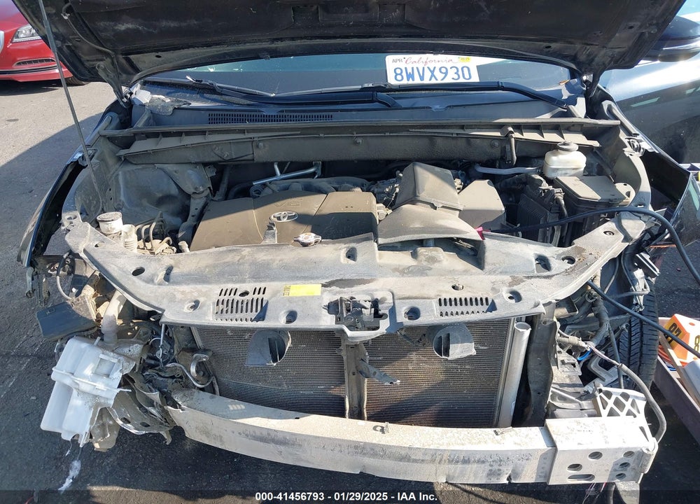 2019 TOYOTA HIGHLANDER LE VIN: 5TDBZRFH7KS980097