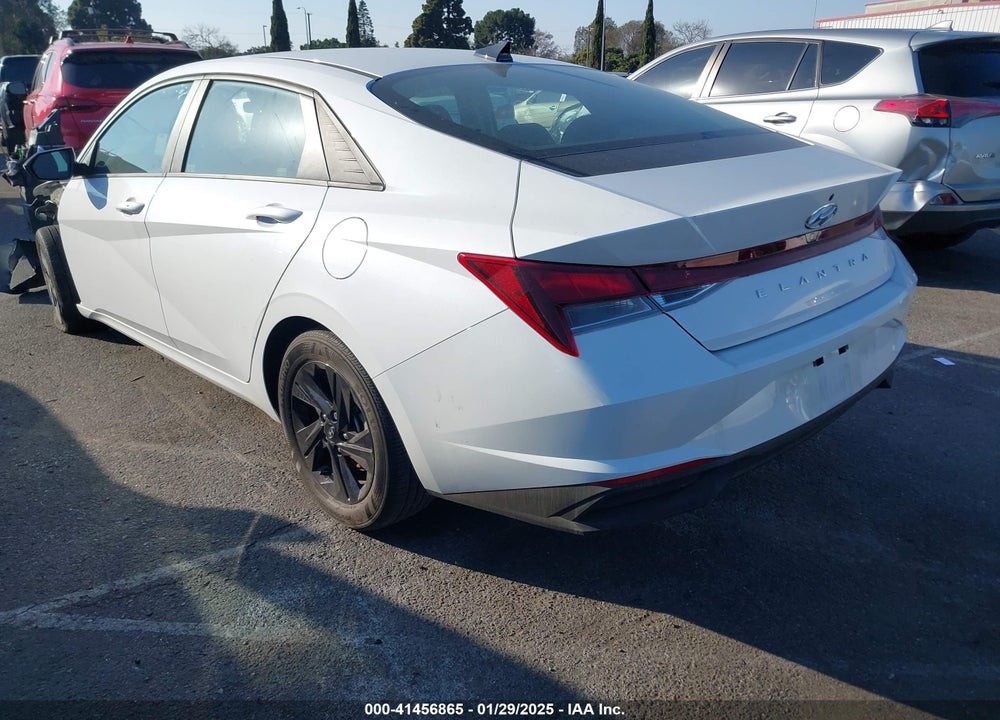 2022 HYUNDAI ELANTRA VIN: 5NPLS4AG3NH077191