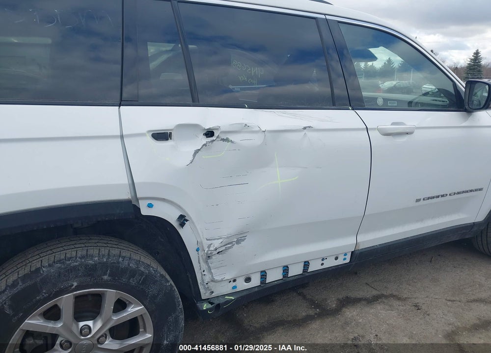 2023 JEEP GRAND CHEROKEE L LIMITED 4X4 VIN: 1C4RJKBGXP8884602