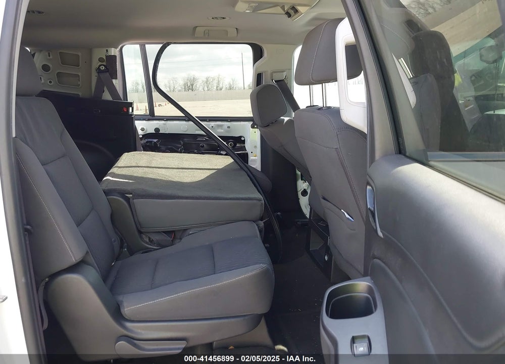 2016 CHEVROLET SUBURBAN LS VIN: 1GNSCGEC5GR168306