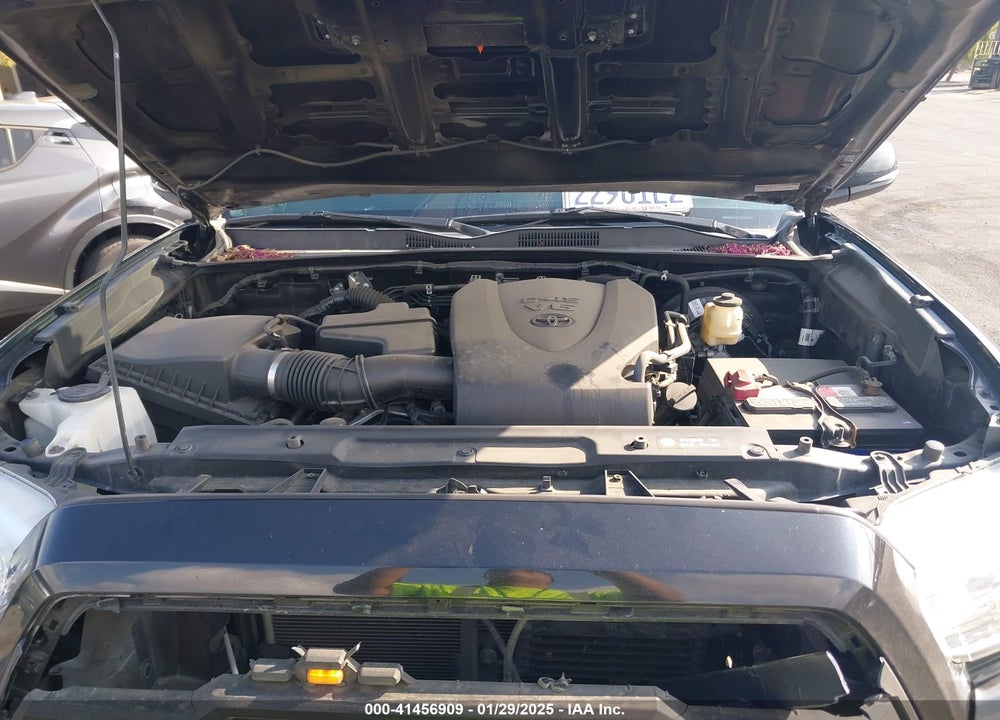 2018 TOYOTA TACOMA TRD SPORT VIN: 3TMAZ5CN1JM054436