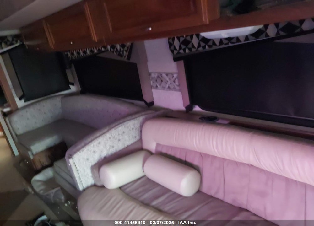 2003 FREIGHTLINER CHASSIS X LINE MOTOR HOME VIN: 4UZAAHBS63CL79714