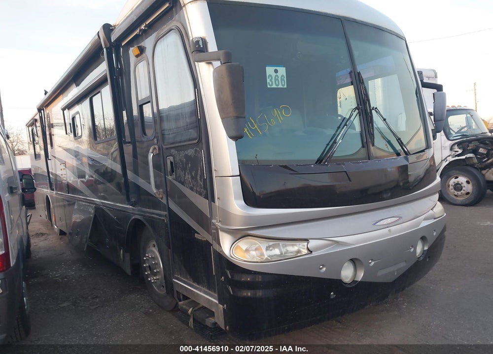 2003 FREIGHTLINER CHASSIS X LINE MOTOR HOME VIN: 4UZAAHBS63CL79714