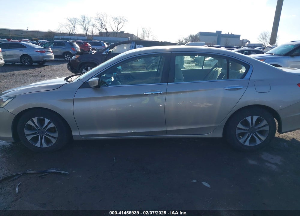 2013 HONDA ACCORD VIN: 1HGCR2F32DA131903