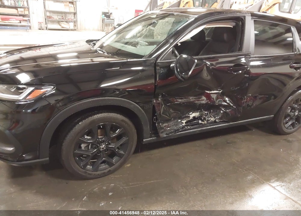 2023 HONDA HR-V VIN: 3CZRZ2H57PM728568