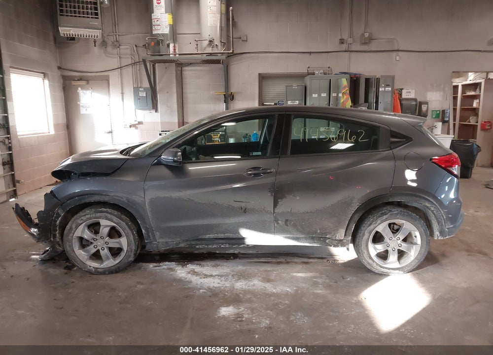 2019 HONDA HR-V LX VIN: 3CZRU6H32KG722866