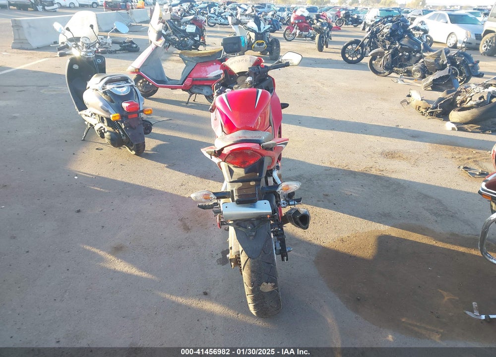 2021 HONDA CBR300 R VIN: MLHNC510XM5700834