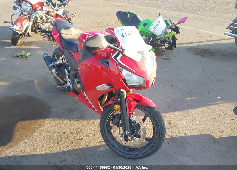 2021 HONDA CBR300 R VIN: MLHNC510XM5700834