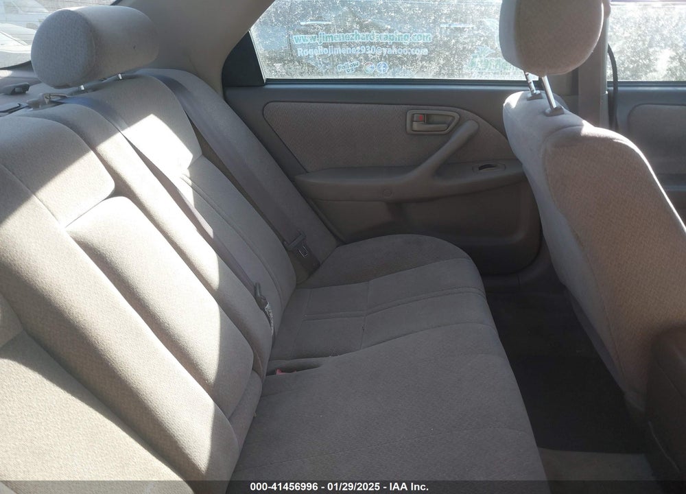 2001 TOYOTA CAMRY LE V6 VIN: 4T1BF22K11U117660