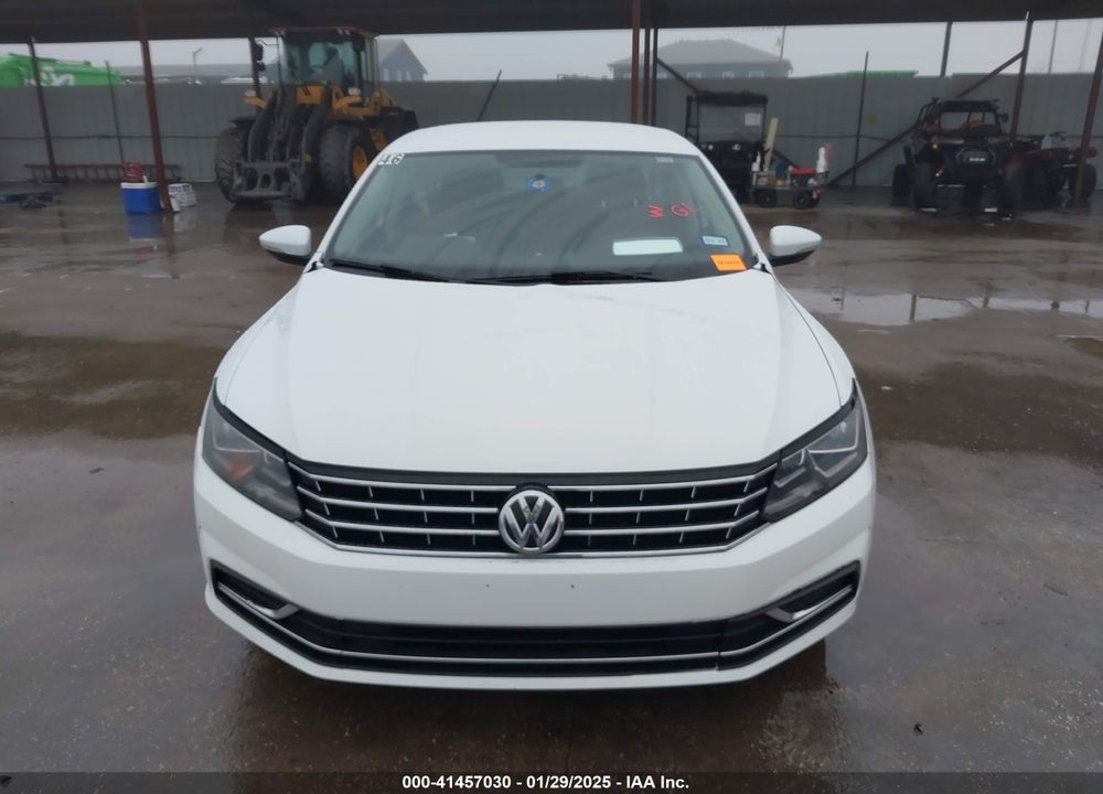 2016 VOLKSWAGEN PASSAT VIN: 1VWAS7A37GC011776