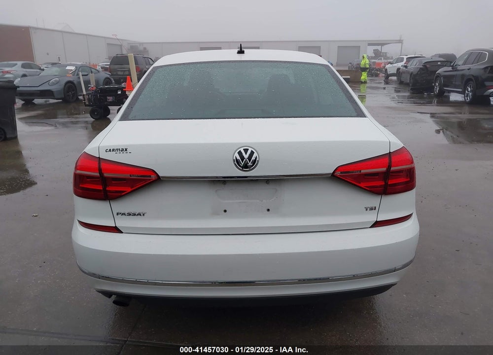 2016 VOLKSWAGEN PASSAT VIN: 1VWAS7A37GC011776