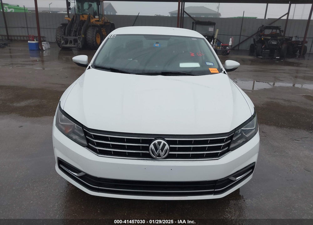 2016 VOLKSWAGEN PASSAT VIN: 1VWAS7A37GC011776