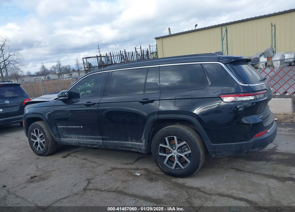 2024 JEEP GRAND CHEROKEE L LIMITED 4X4 VIN: 1C4RJKBG6R8542566