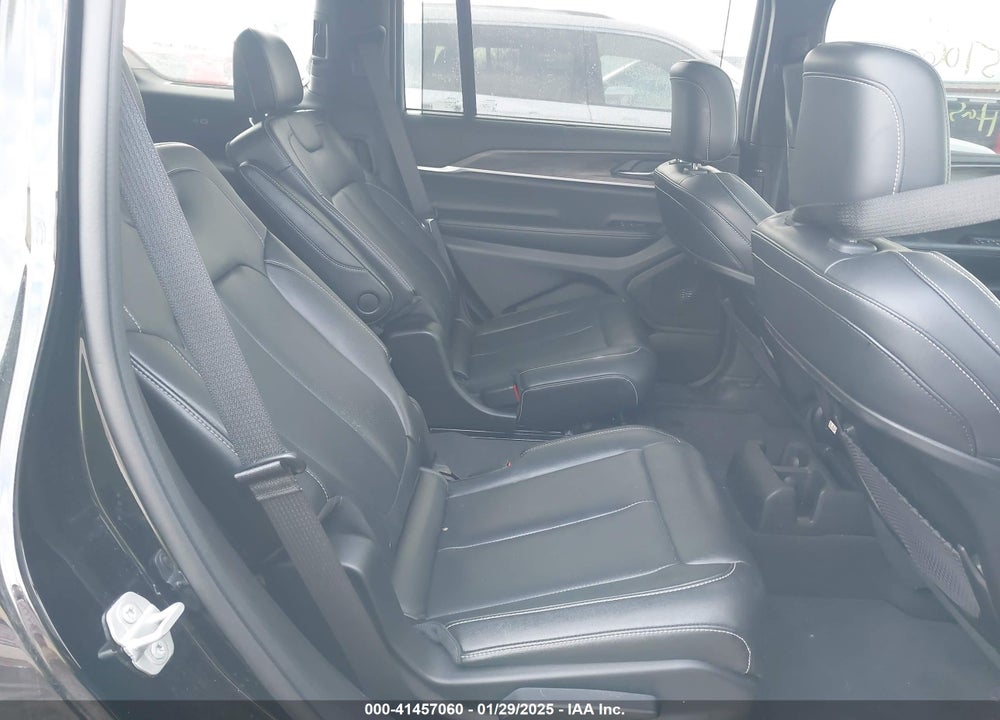 2024 JEEP GRAND CHEROKEE L LIMITED 4X4 VIN: 1C4RJKBG6R8542566
