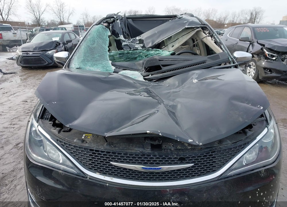 2019 CHRYSLER PACIFICA LIMITED VIN: 2C4RC1GG3KR554620