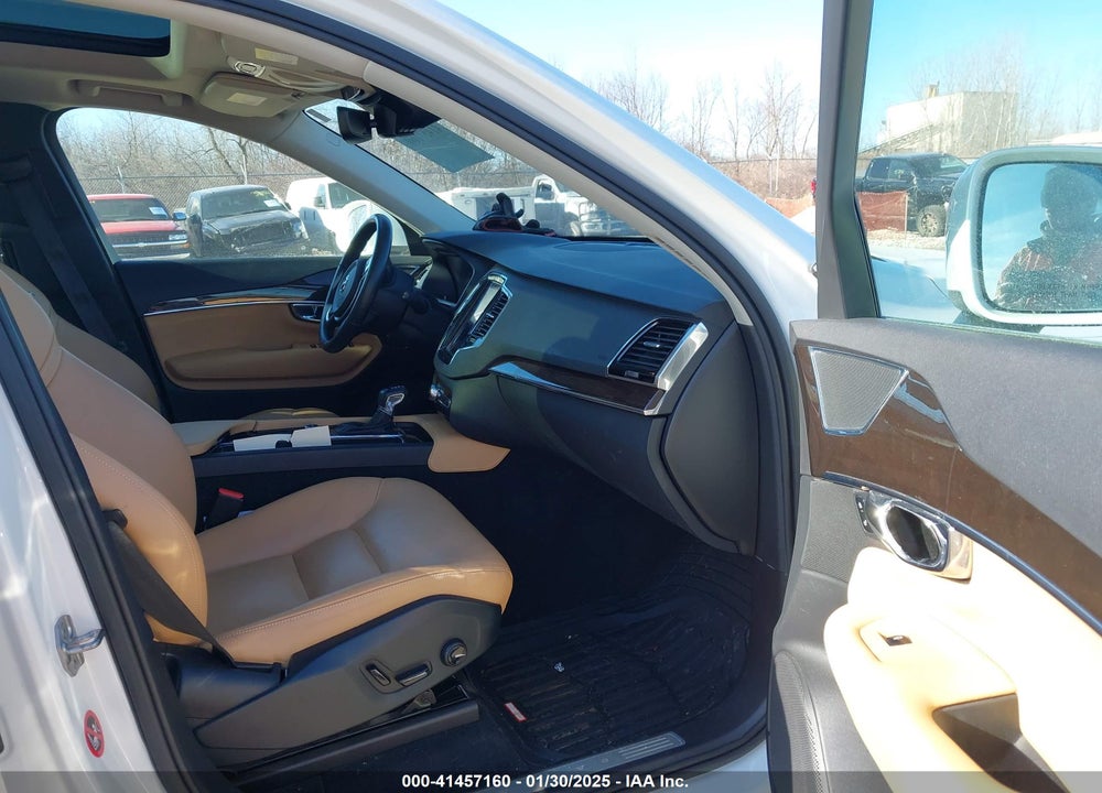 2016 VOLVO XC90 VIN: YV4A22PK2G1078332