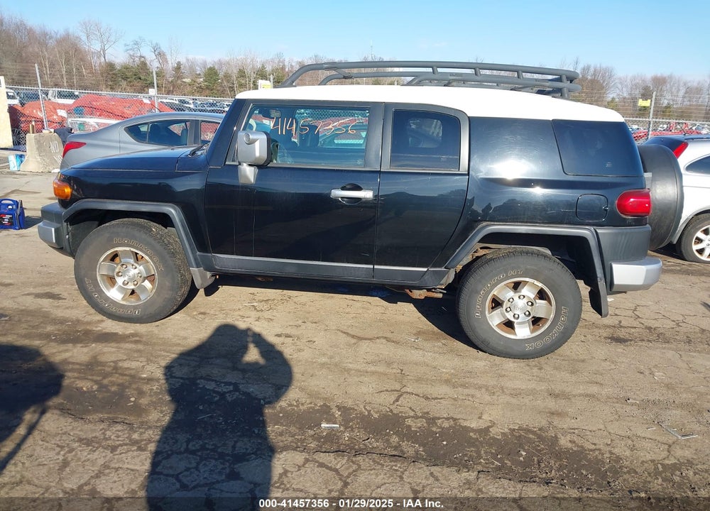 2009 TOYOTA FJ CRUISER VIN: JTEBU11FX9K059995