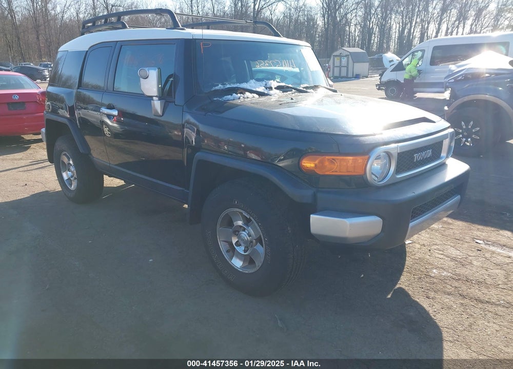 2009 TOYOTA FJ CRUISER VIN: JTEBU11FX9K059995