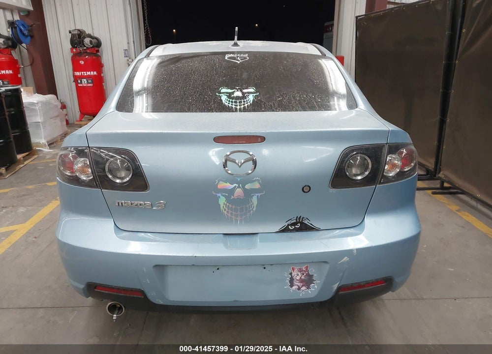 2008 MAZDA MAZDA3 VIN: JM1BK12F681778111