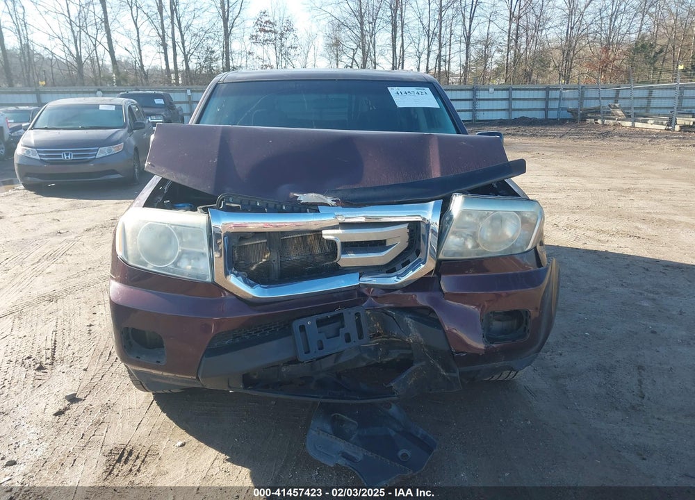 2011 HONDA PILOT VIN: 5FNYF4H22BB059800