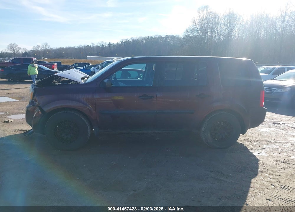 2011 HONDA PILOT VIN: 5FNYF4H22BB059800