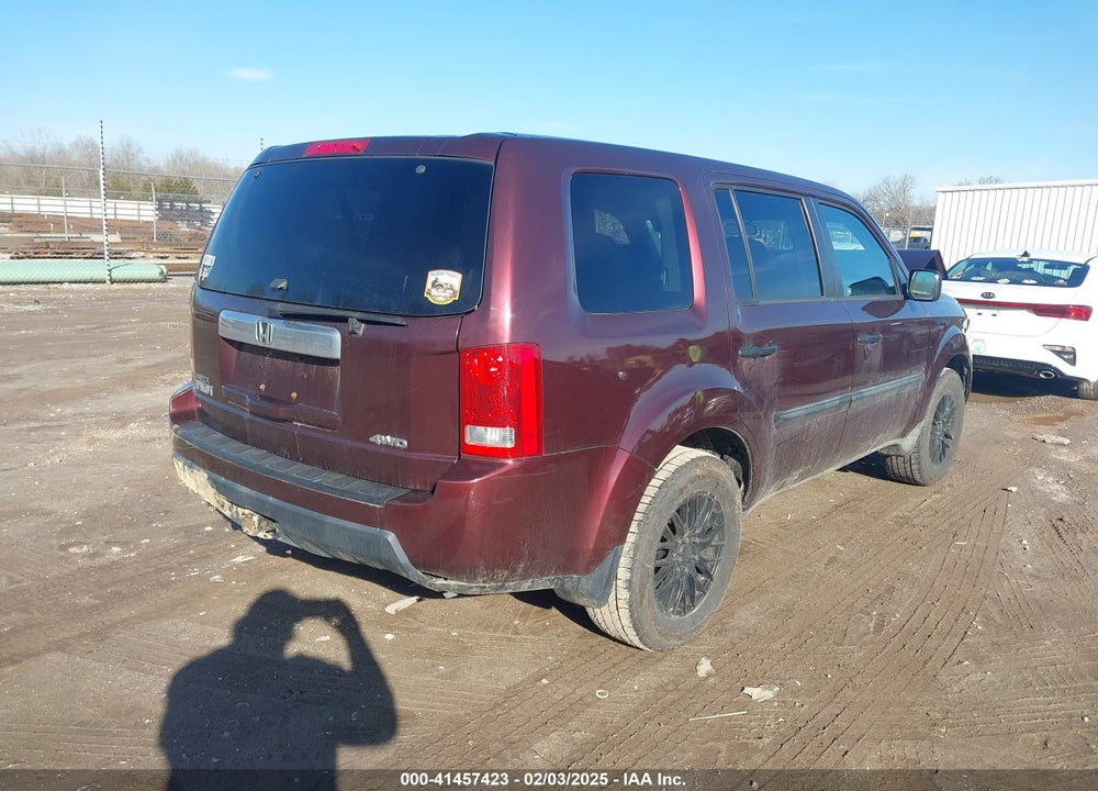 2011 HONDA PILOT VIN: 5FNYF4H22BB059800
