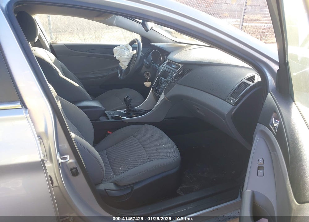 2014 HYUNDAI SONATA VIN: 5NPEB4AC9EH846637
