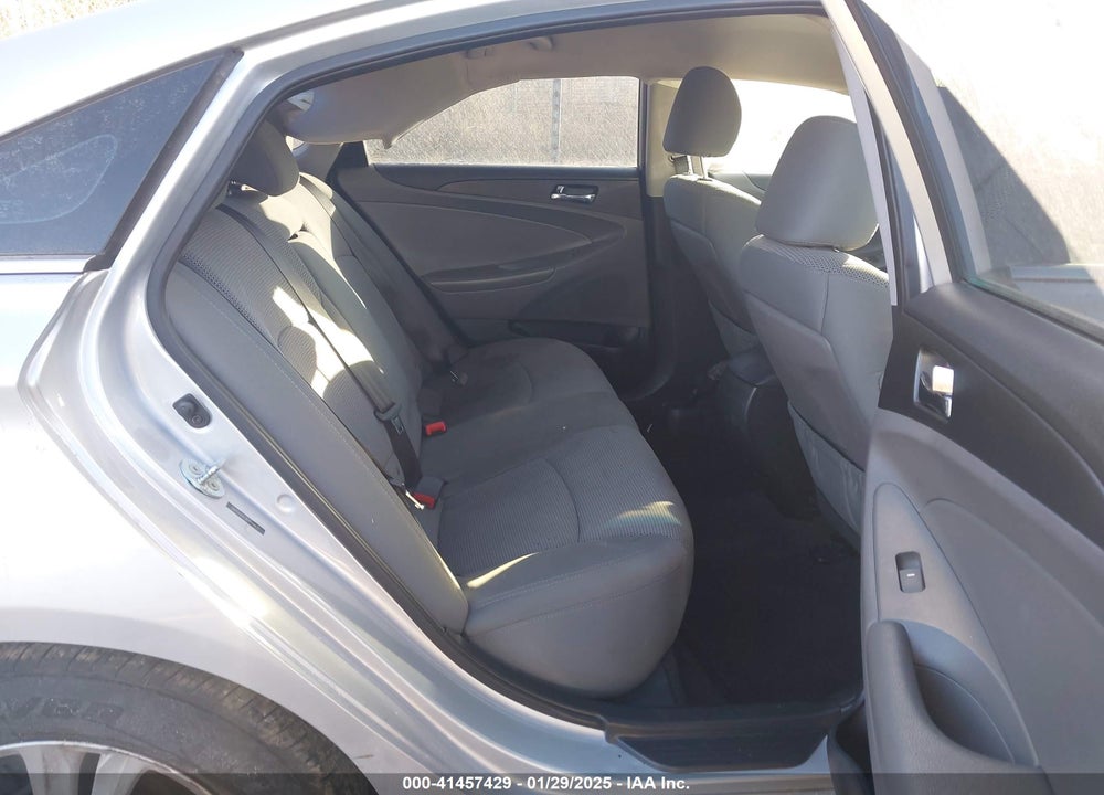 2014 HYUNDAI SONATA VIN: 5NPEB4AC9EH846637