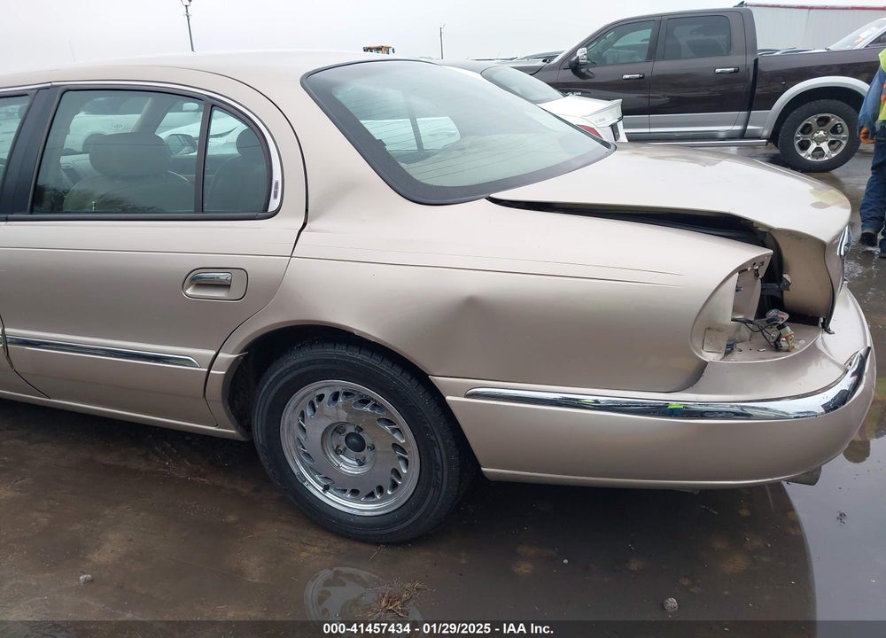 1998 LINCOLN CONTINENTAL VIN: 1LNFM97V1WY680341