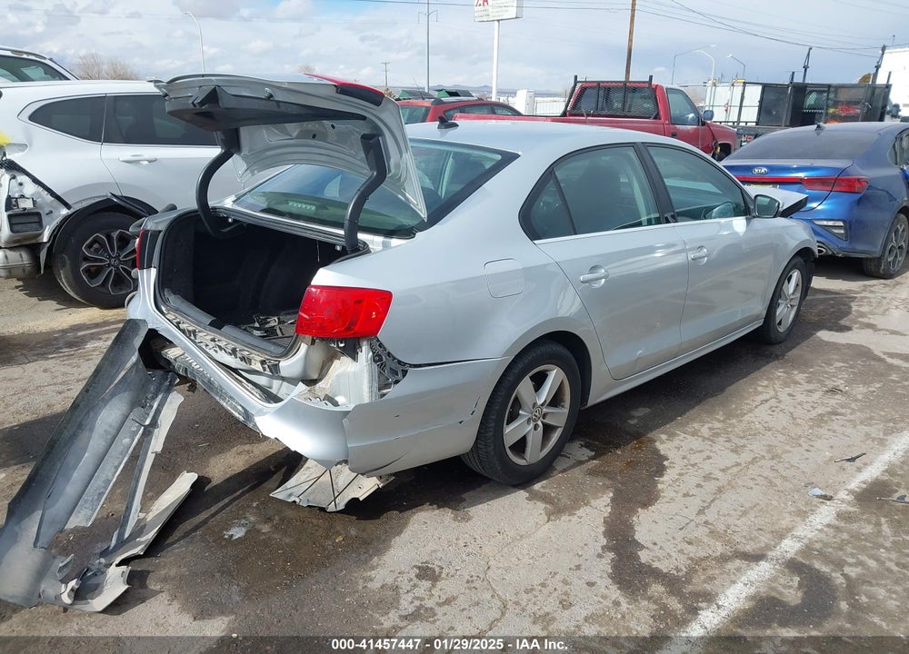 2013 VOLKSWAGEN JETTA VIN: 3VW3L7AJ6DM365626