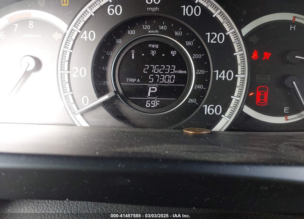 2014 HONDA ACCORD VIN: 1HGCR2F38EA243574