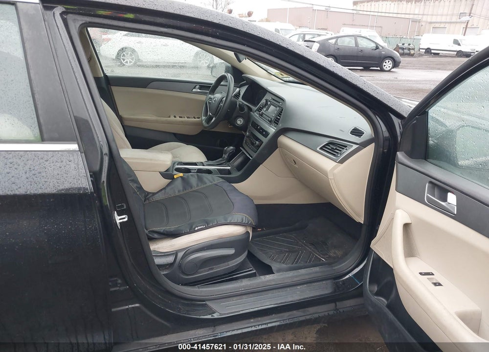 2015 HYUNDAI SONATA VIN: 5NPE24AF6FH218398