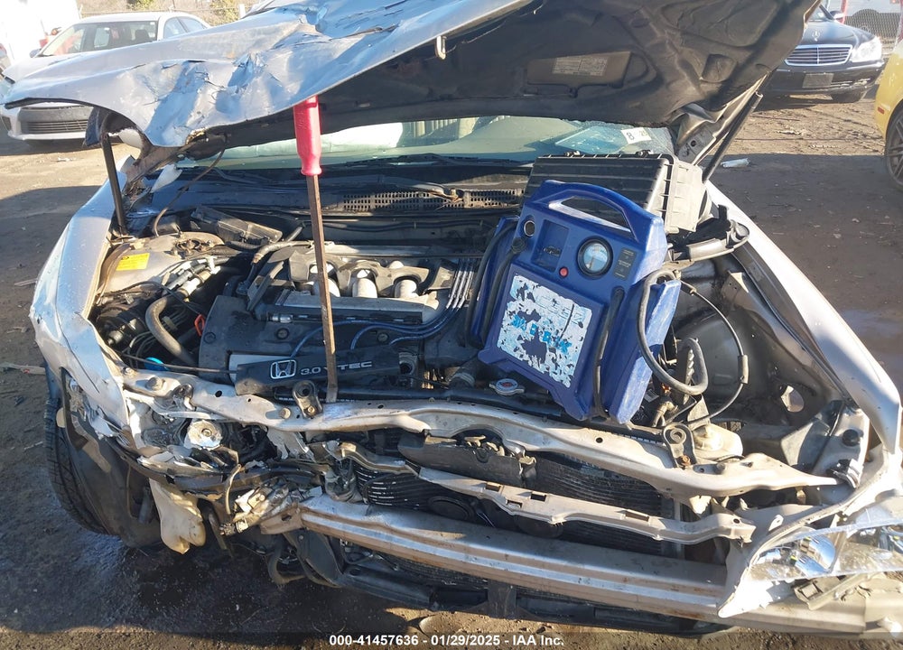 1998 HONDA ACCORD LX V6 VIN: 1HGCG1642WA070628