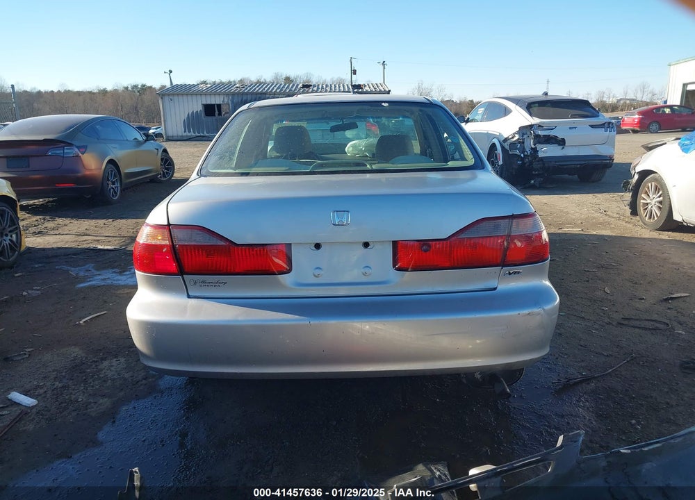 1998 HONDA ACCORD LX V6 VIN: 1HGCG1642WA070628