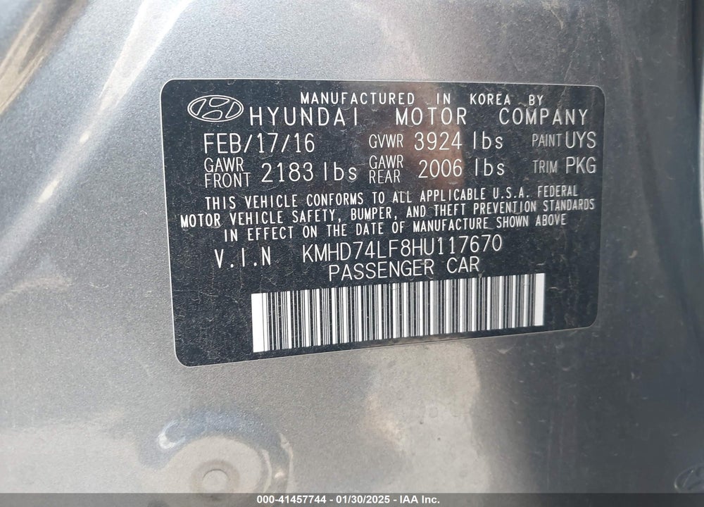 2017 HYUNDAI ELANTRA VIN: KMHD74LF8HU117670