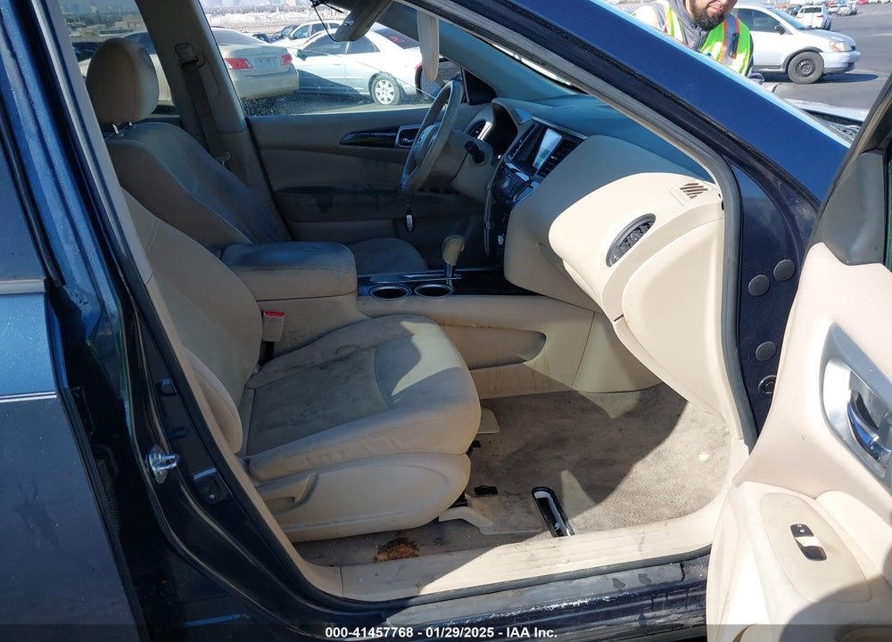 2015 NISSAN PATHFINDER S VIN: 5N1AR2MN6FC642401