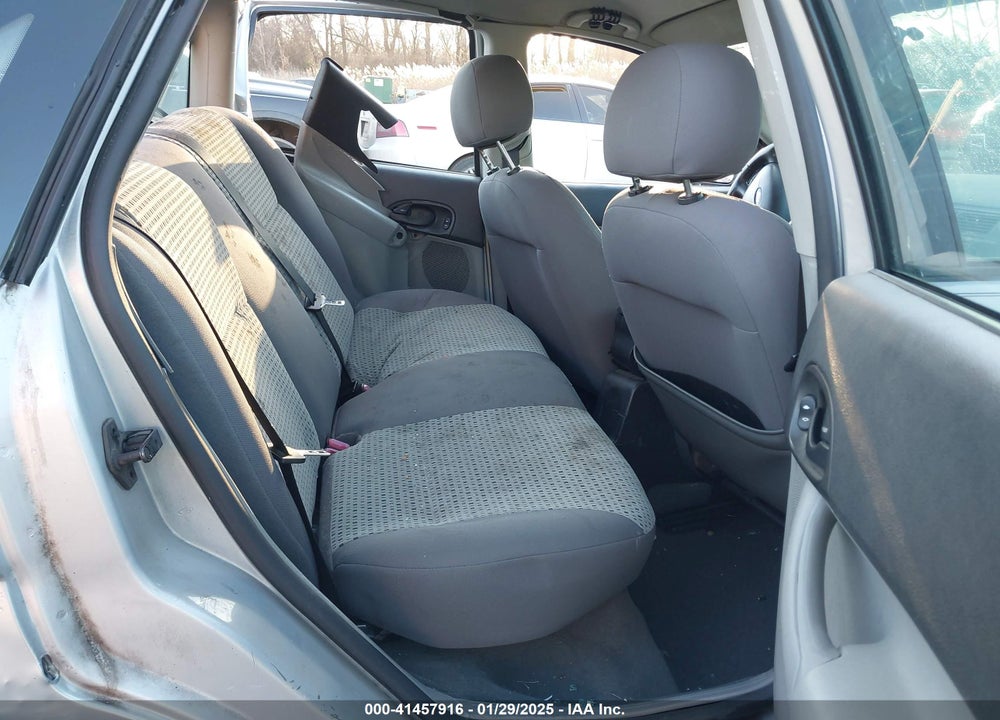 2006 FORD FOCUS ZX4 VIN: 1FAFP34N46W106993