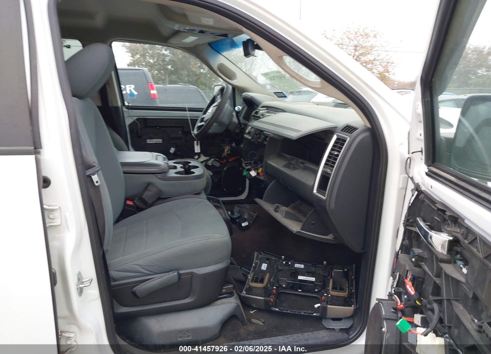 2016 RAM 2500 VIN: 3C6TR5DT1GG138860