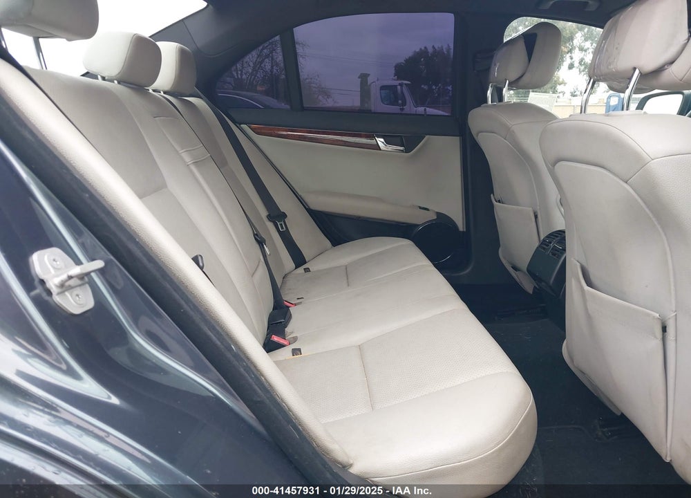 2009 MERCEDES-BENZ C 300 VIN: WDDGF54X59R061523
