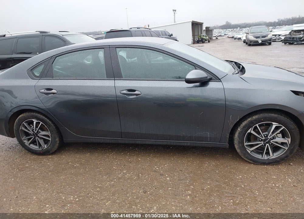 2023 KIA FORTE LXS VIN: 3KPF24AD7PE590373