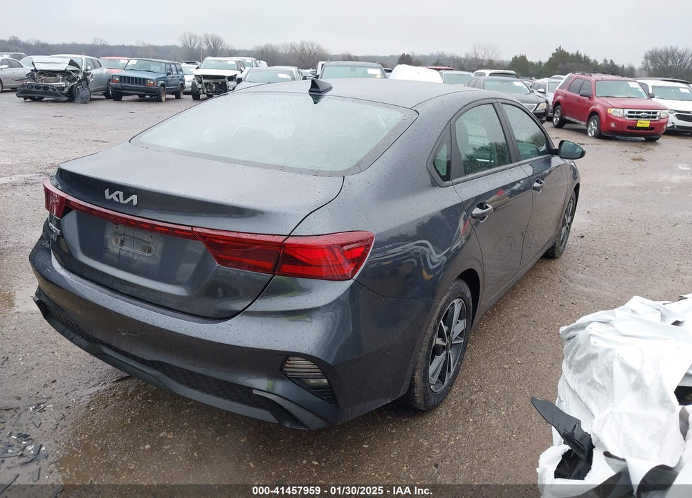 2023 KIA FORTE LXS VIN: 3KPF24AD7PE590373