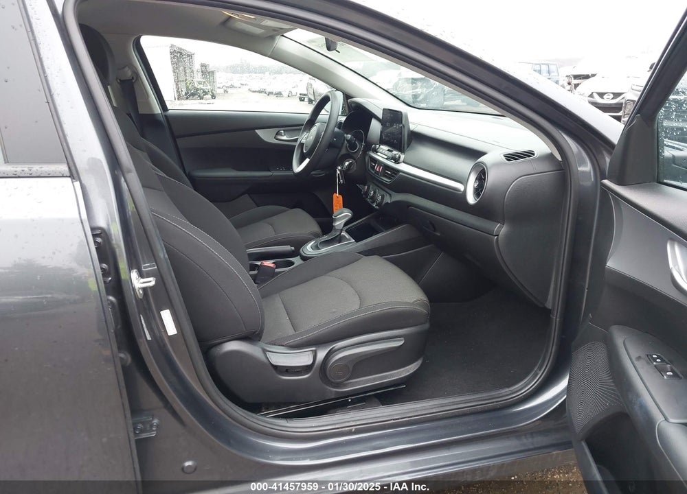2023 KIA FORTE LXS VIN: 3KPF24AD7PE590373