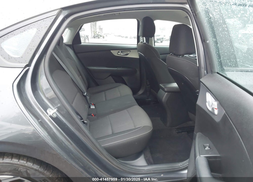 2023 KIA FORTE LXS VIN: 3KPF24AD7PE590373