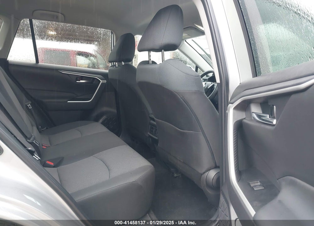 2024 TOYOTA RAV4 XLE VIN: 2T3W1RFV2RW332545