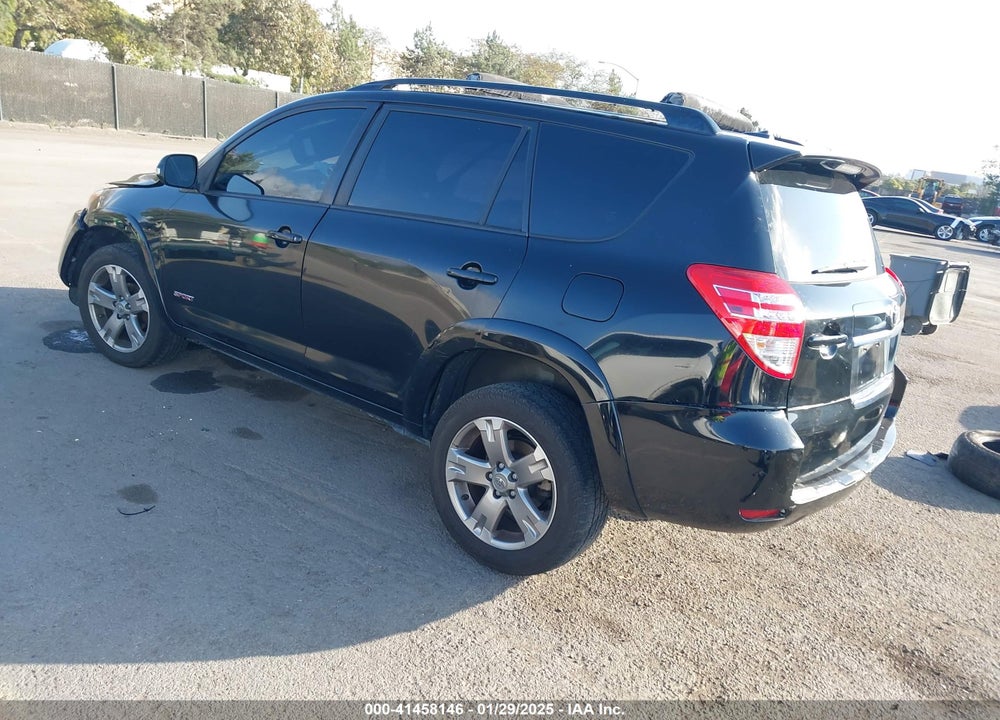 2011 TOYOTA RAV4 VIN: JTMWF4DV8B5042623