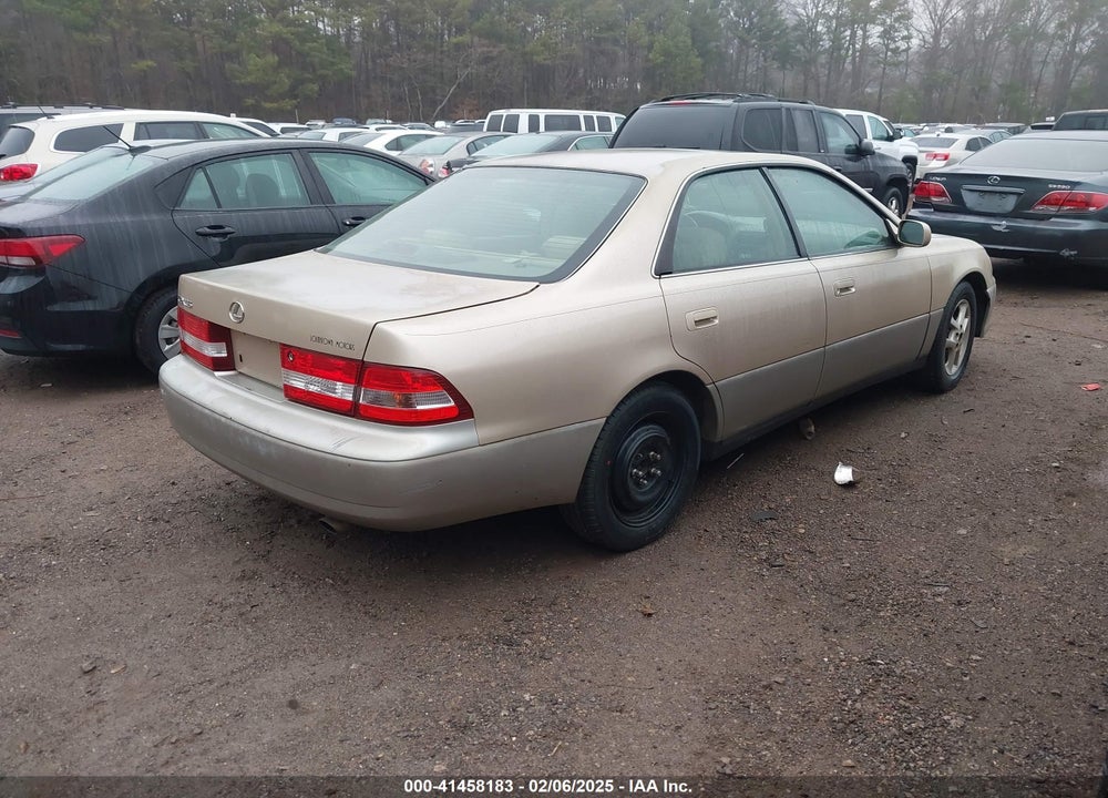 2001 LEXUS ES 300 VIN: JT8BF28G010324344
