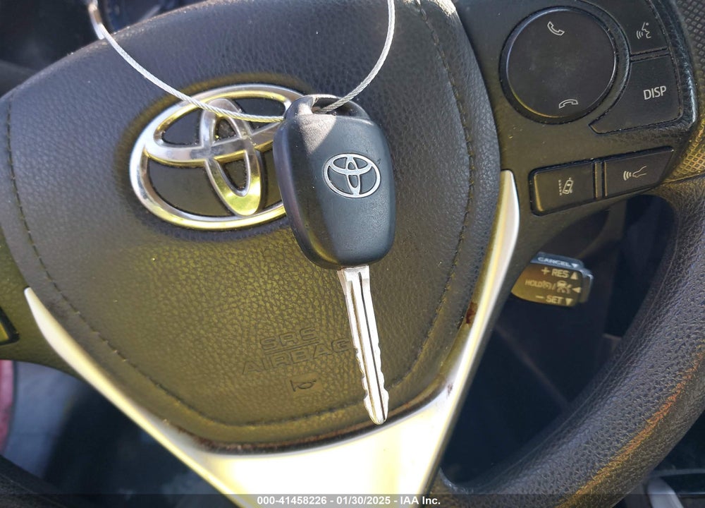 2018 TOYOTA COROLLA VIN: 5YFBURHE7JP740864