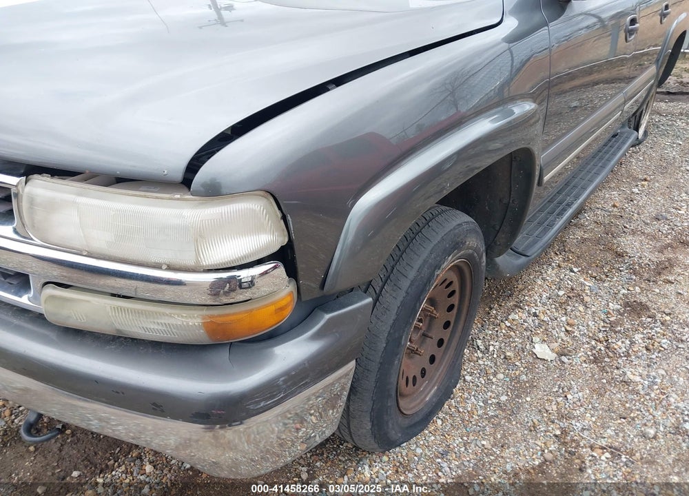 2002 CHEVROLET SUBURBAN 1500 LT VIN: 3GNEC16Z12G341471