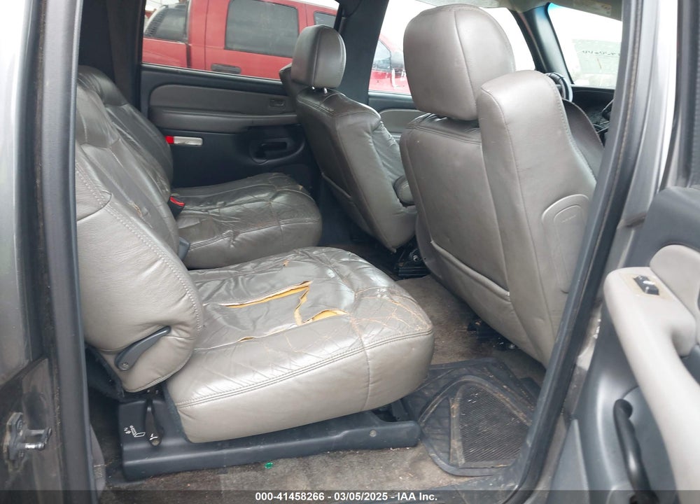 2002 CHEVROLET SUBURBAN 1500 LT VIN: 3GNEC16Z12G341471