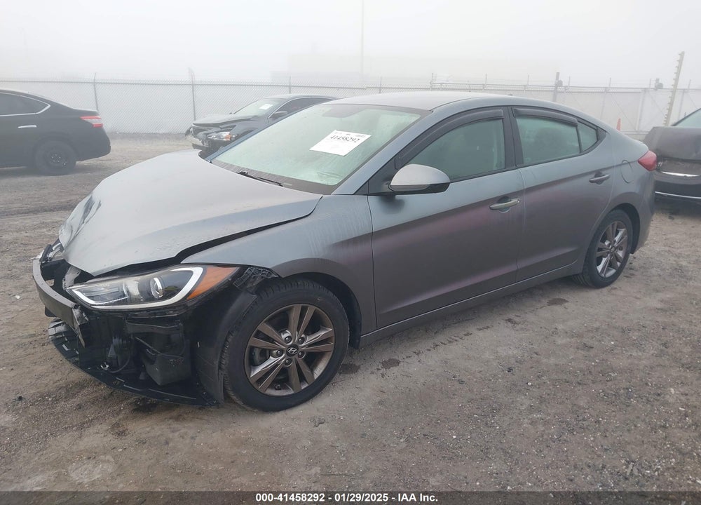 2017 HYUNDAI ELANTRA VIN: KMHD84LF6HU073858